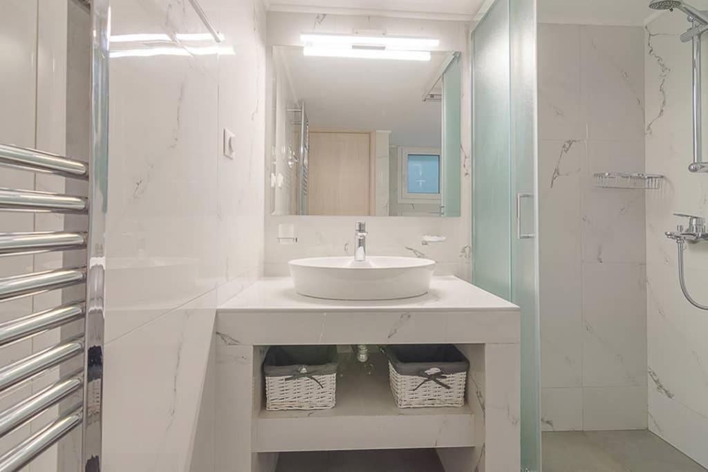 Bright Apartment For 6 Ppl In Athen Exterior foto