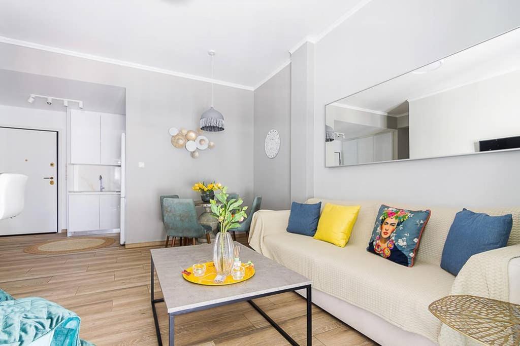 Bright Apartment For 6 Ppl In Athen Exterior foto